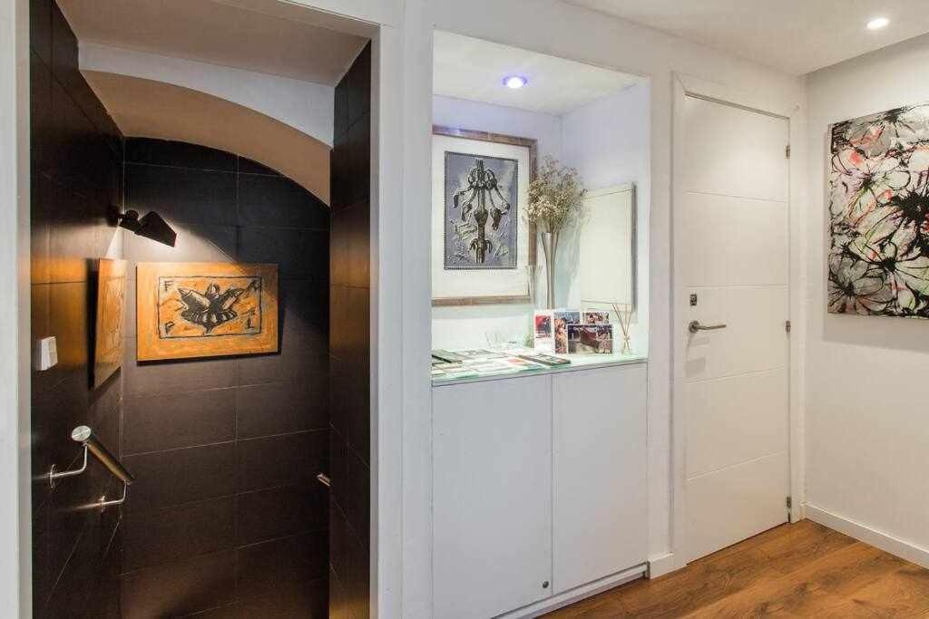 Lujoso Apartamento Con Patio En Triana Sevilla المظهر الخارجي الصورة